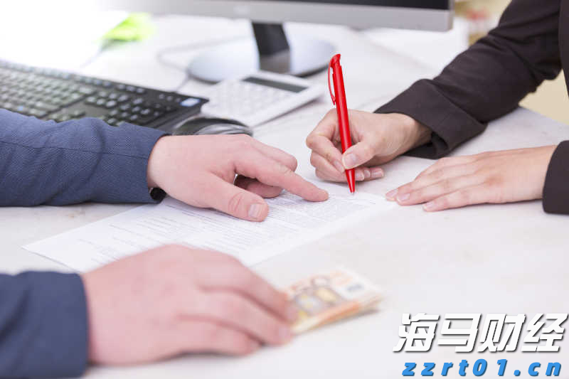 波音(BA.US)二季度业绩超预期 现金流损耗降至2亿美元